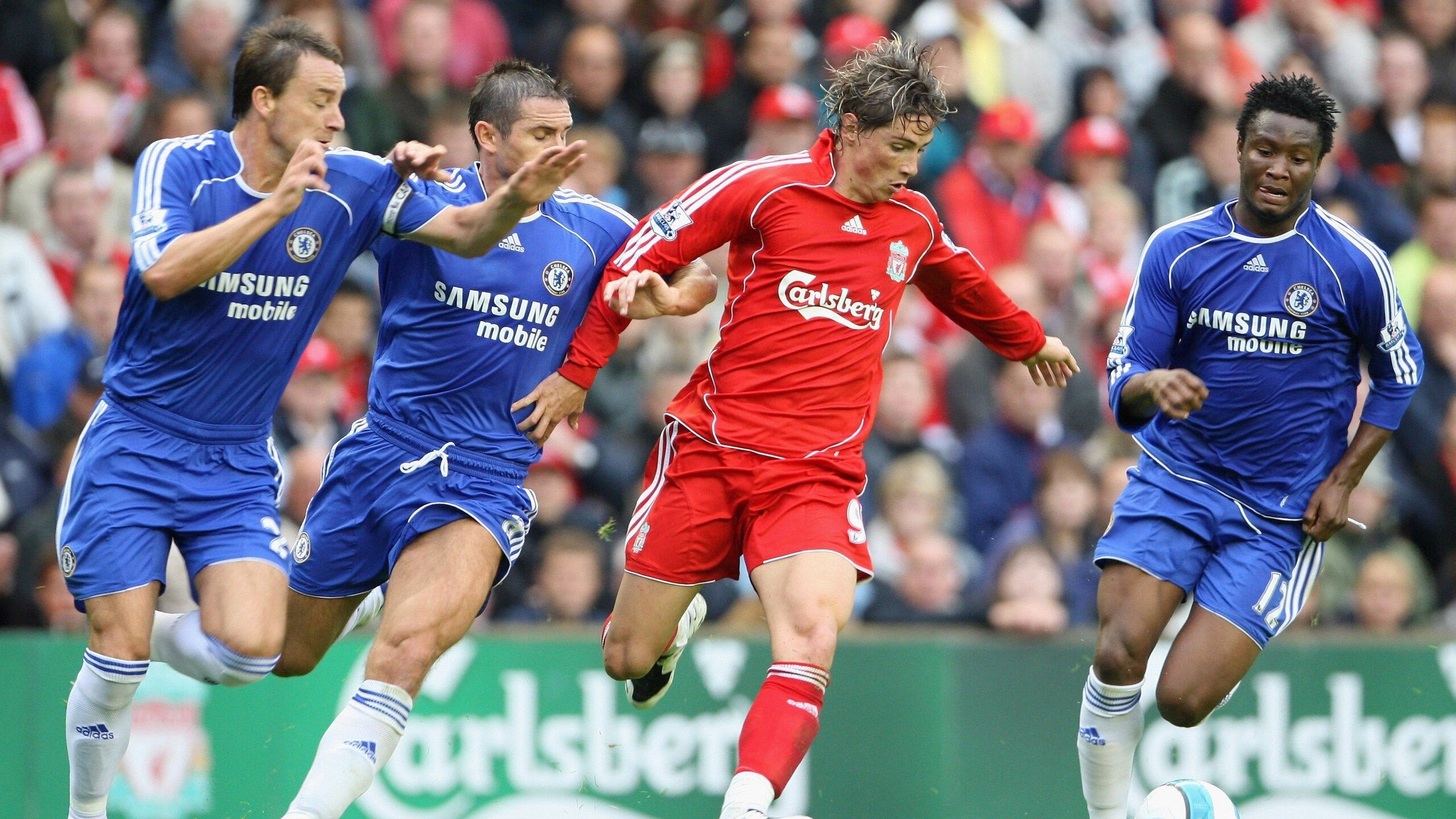 星空国际体育-巨星逆袭瞬间：詹姆斯PK库里！